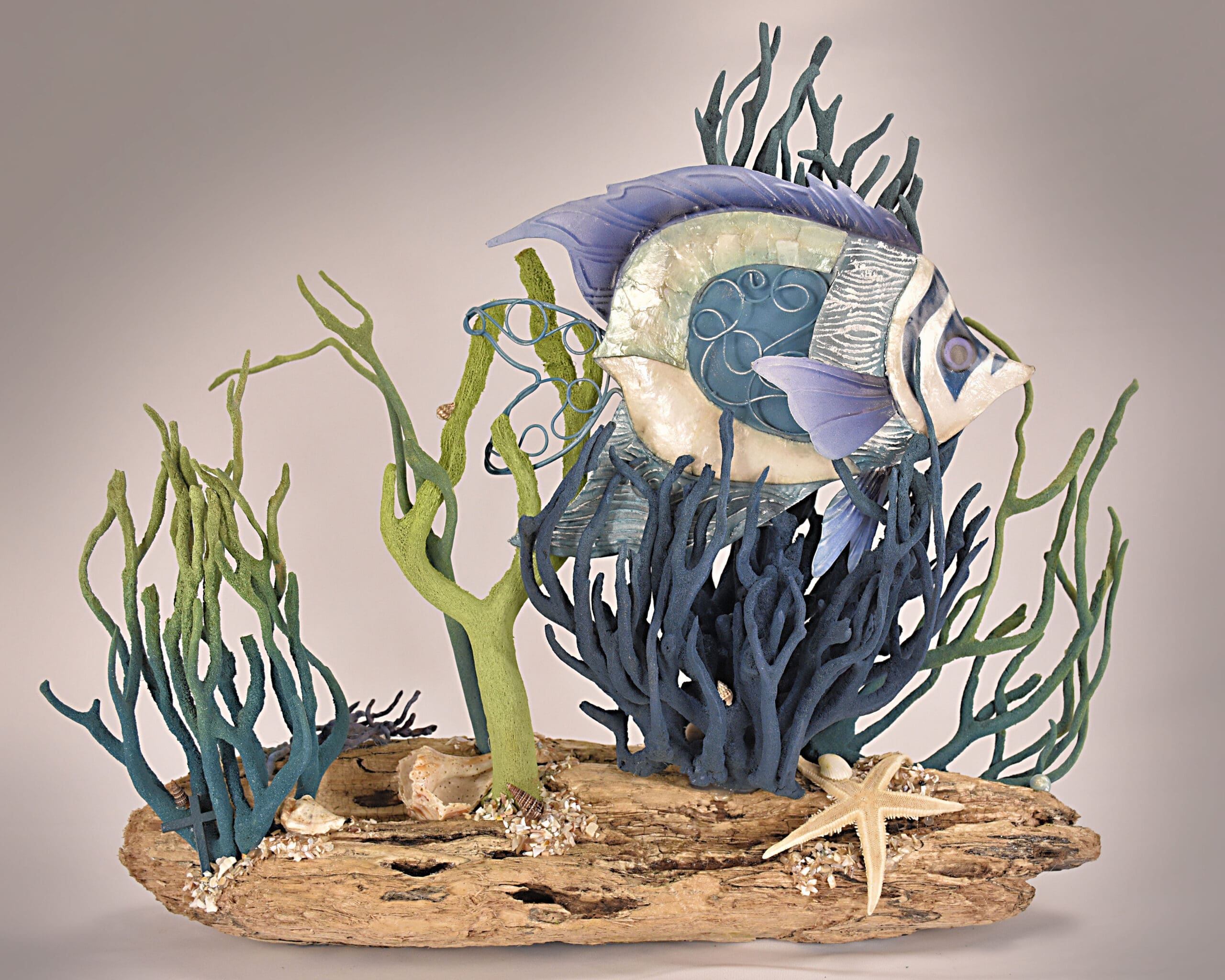 Fish blue capiz melt star 18x15
